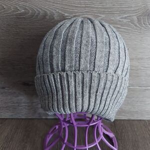 Steve Madden Light Grey Glitter Ribbed Knit Winter Hat For Women